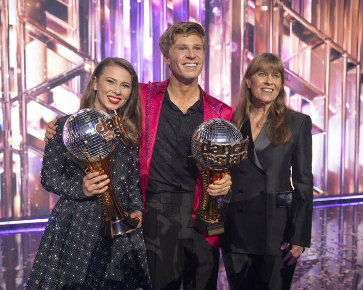 Robert Irwin Credits Sister Bindi for His ‘Dancing with the Stars’ Win ...